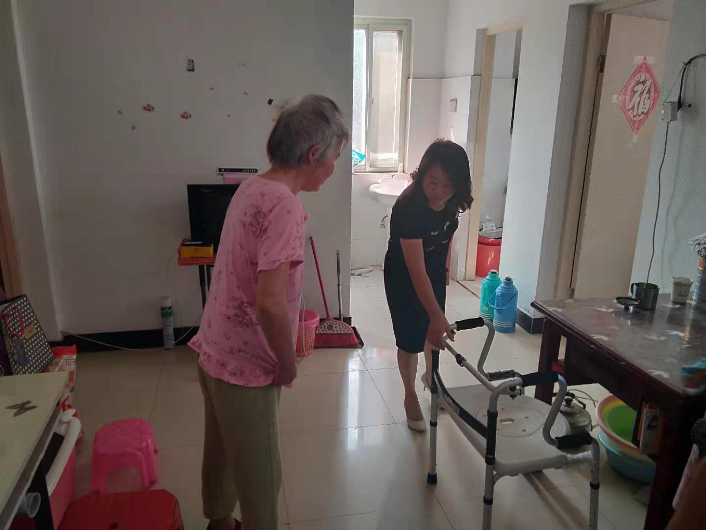 下载 (1).jpg